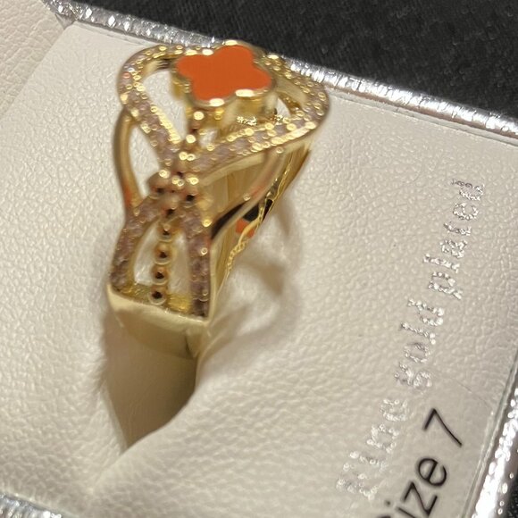 Stella Rose Fine Gold Plated Ring Size 7 Coral Clover Motif and CZ Accents - Picture 3 of 9
